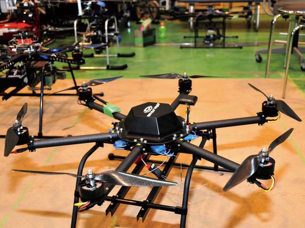 産業化前夜「日の丸ドローン」をテイクオフさせよ！