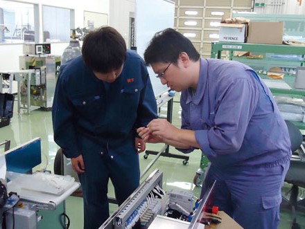 高千穂精機株式会社 – ものづくり日本の原点は高い開発力。次世代の開発の担い手を育てる