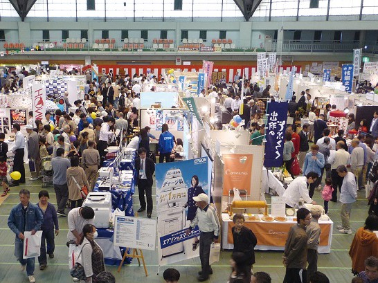 大手、中小、行政、地域住民…酒田市がひとつになる！ モノづくり企業が大集合「さかた産業フェア2014」