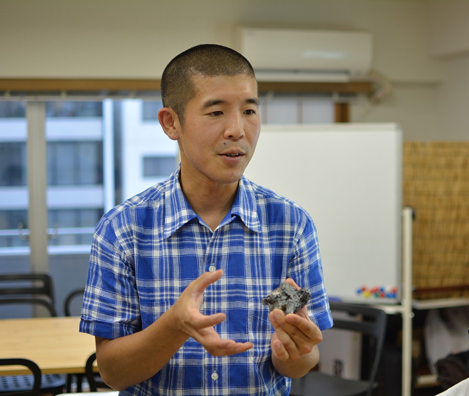 旧帝大を卒業して刀匠になった秀平氏、刀とキャリアについて語る