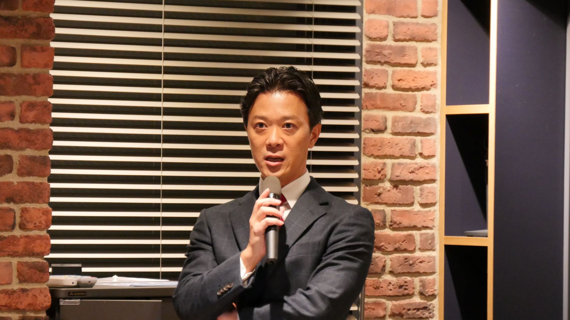 株式会社みらいワークス「プロフェッショナルの日」制定～岡本祥治社長が語るプロフェッショナルの実態とは